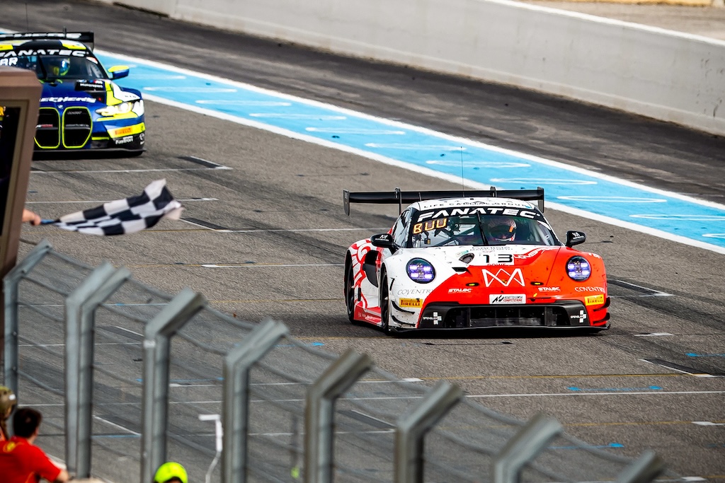 Bastian Buus i hård kamp på Paul Ricard
(Foto: Lionspeed GP)